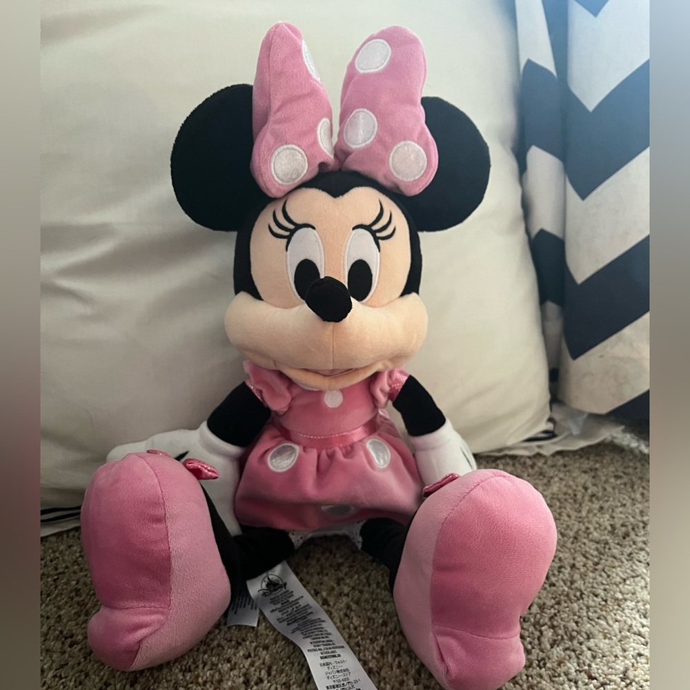 Minnie Mouse stuffed animal